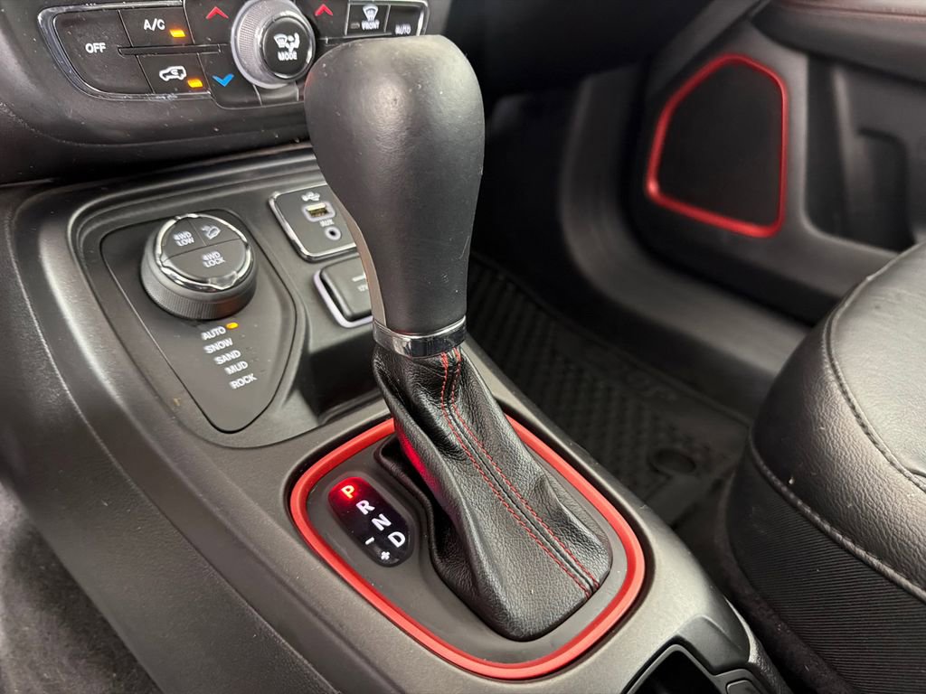 Used 2018 Jeep Compass Trailhawk w/ Leather Interior Group image 32