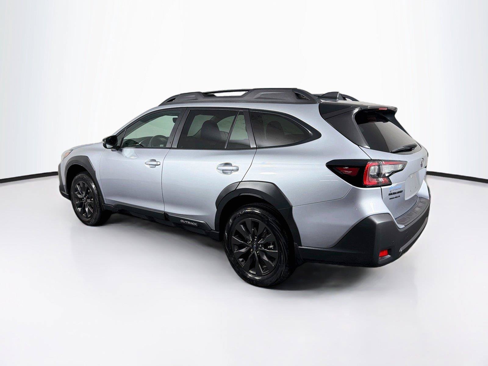 Used 2025 Subaru Outback Onyx Edition AWD/4WD image 9