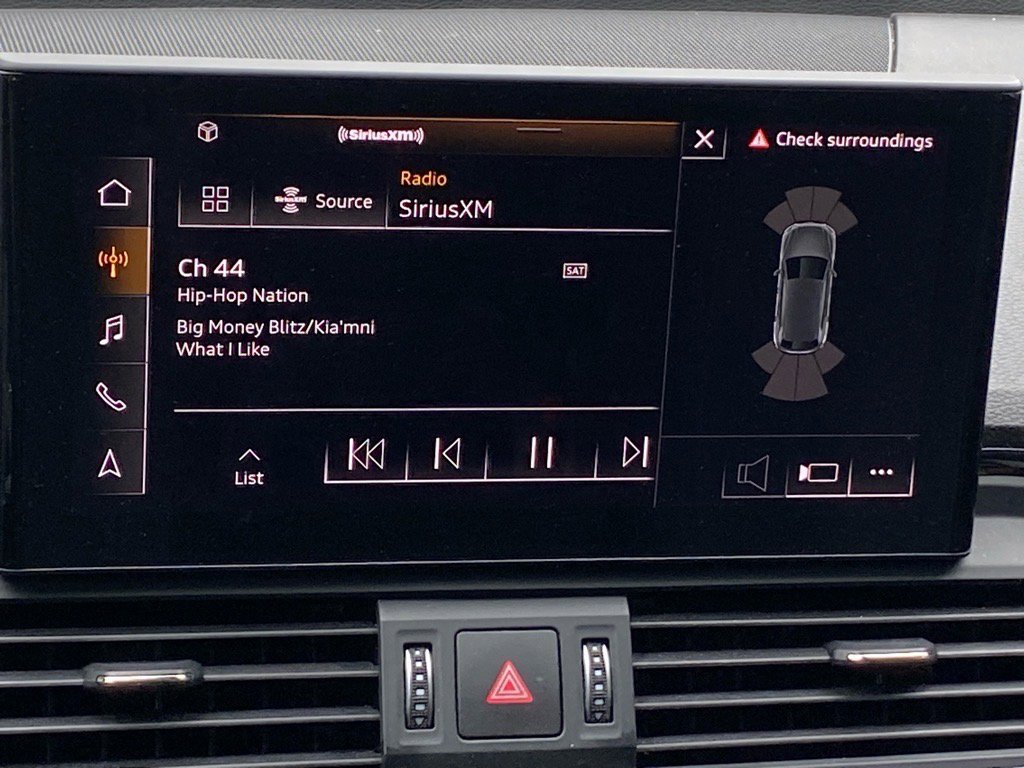 Used 2022 Audi Q5 2.0T Premium w/ Convenience Package image 9