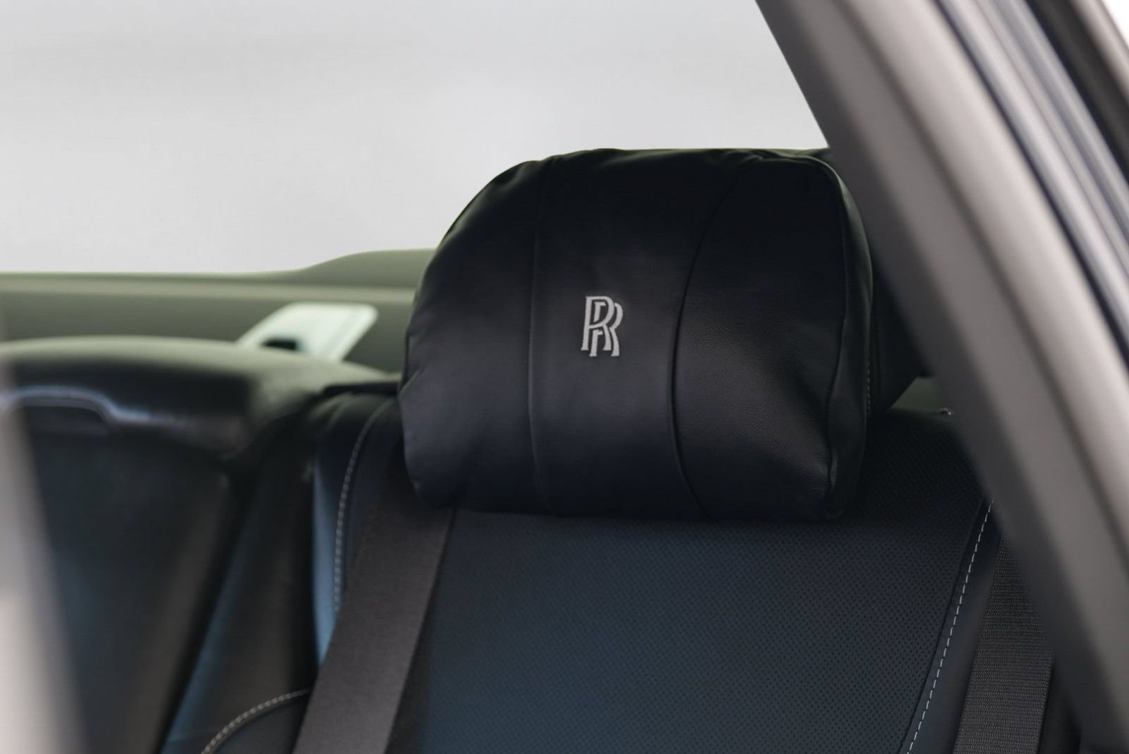 Certified 2020 Rolls-Royce Ghost RWD image 26