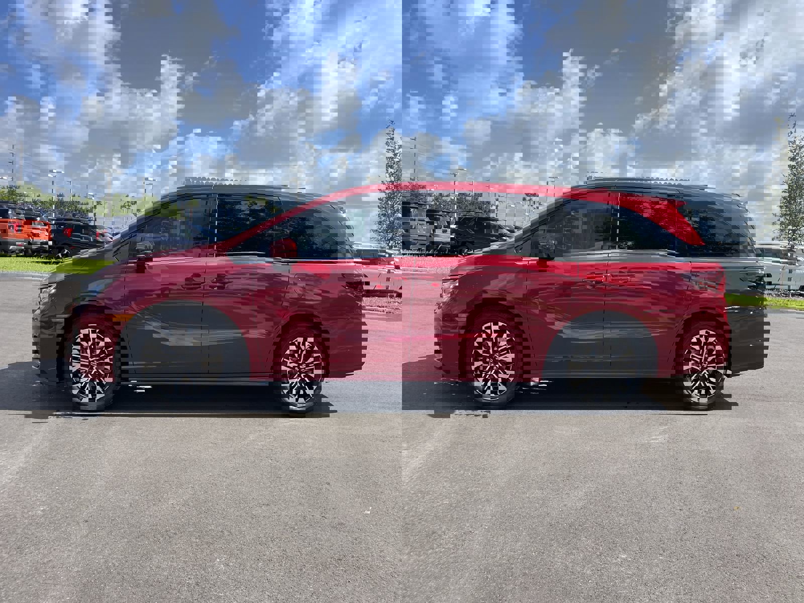 New 2026 Honda Odyssey Elite image 3