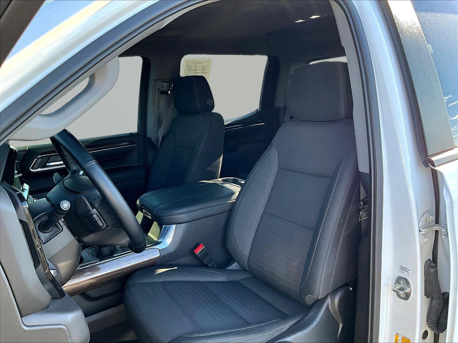 Used 2024 Chevrolet Silverado 1500 LT Trail Boss w/ Convenience Package II AWD/4WD image 21