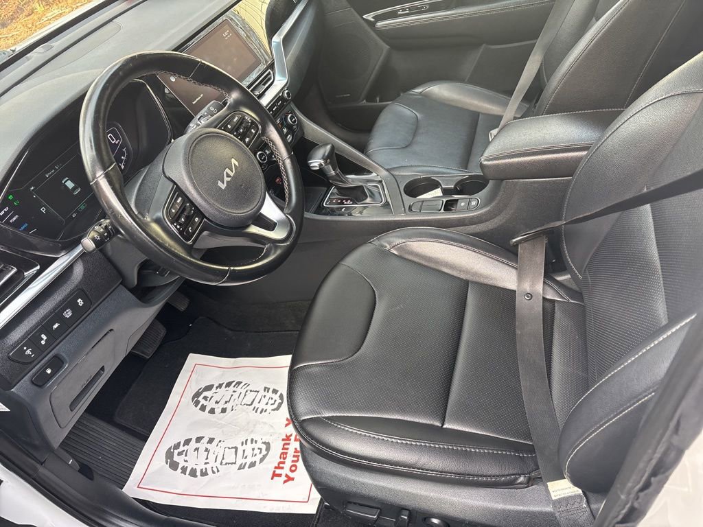 Used 2022 Kia Niro Touring Special Edition FWD image 16
