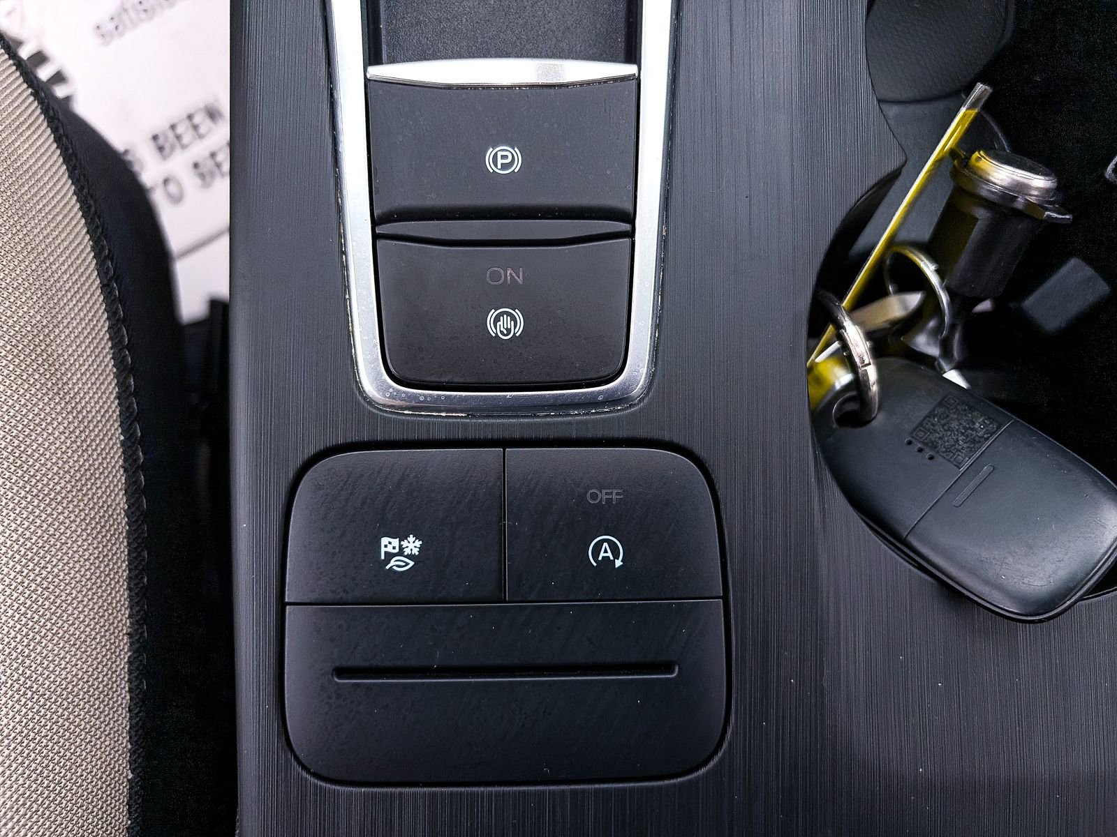 Used 2021 Ford Escape SE image 26