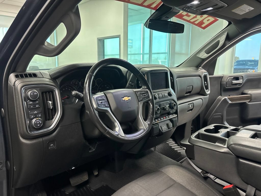 Used 2021 Chevrolet Silverado 1500 LT w/ Safety Package II AWD/4WD image 16