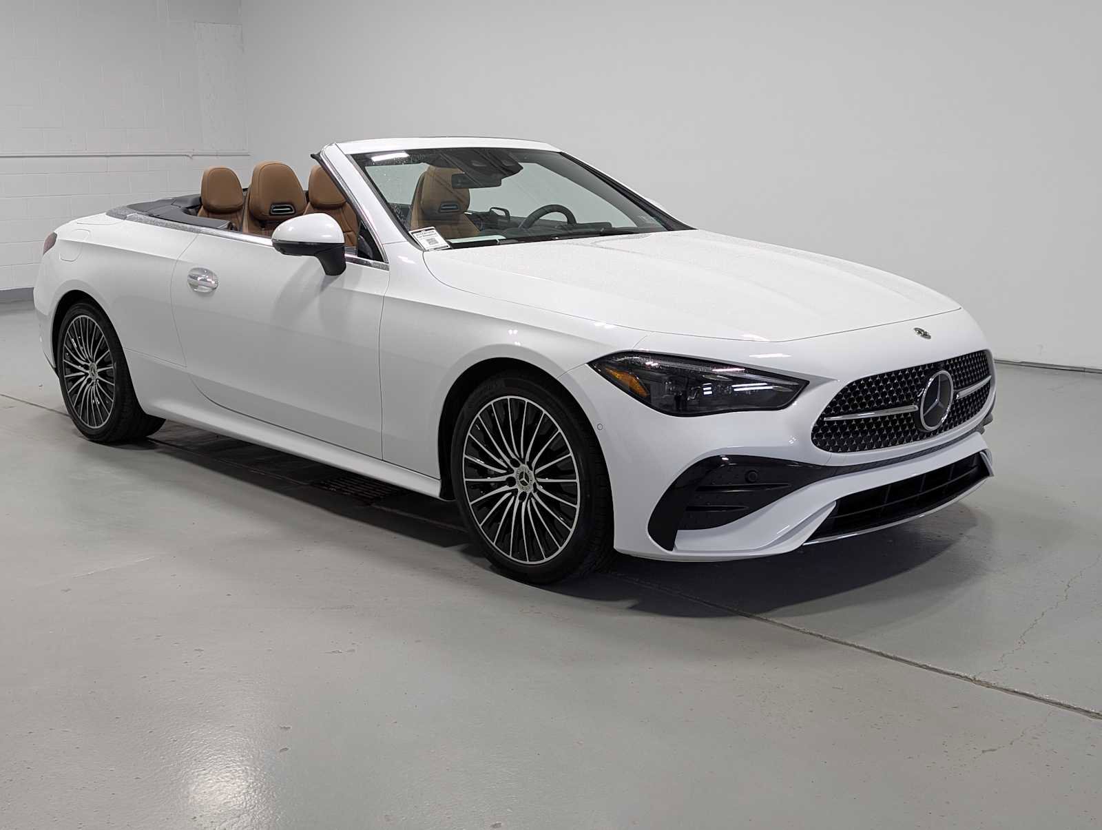 Certified 2026 Mercedes-Benz CLE 450 4MATIC Cabriolet image 8
