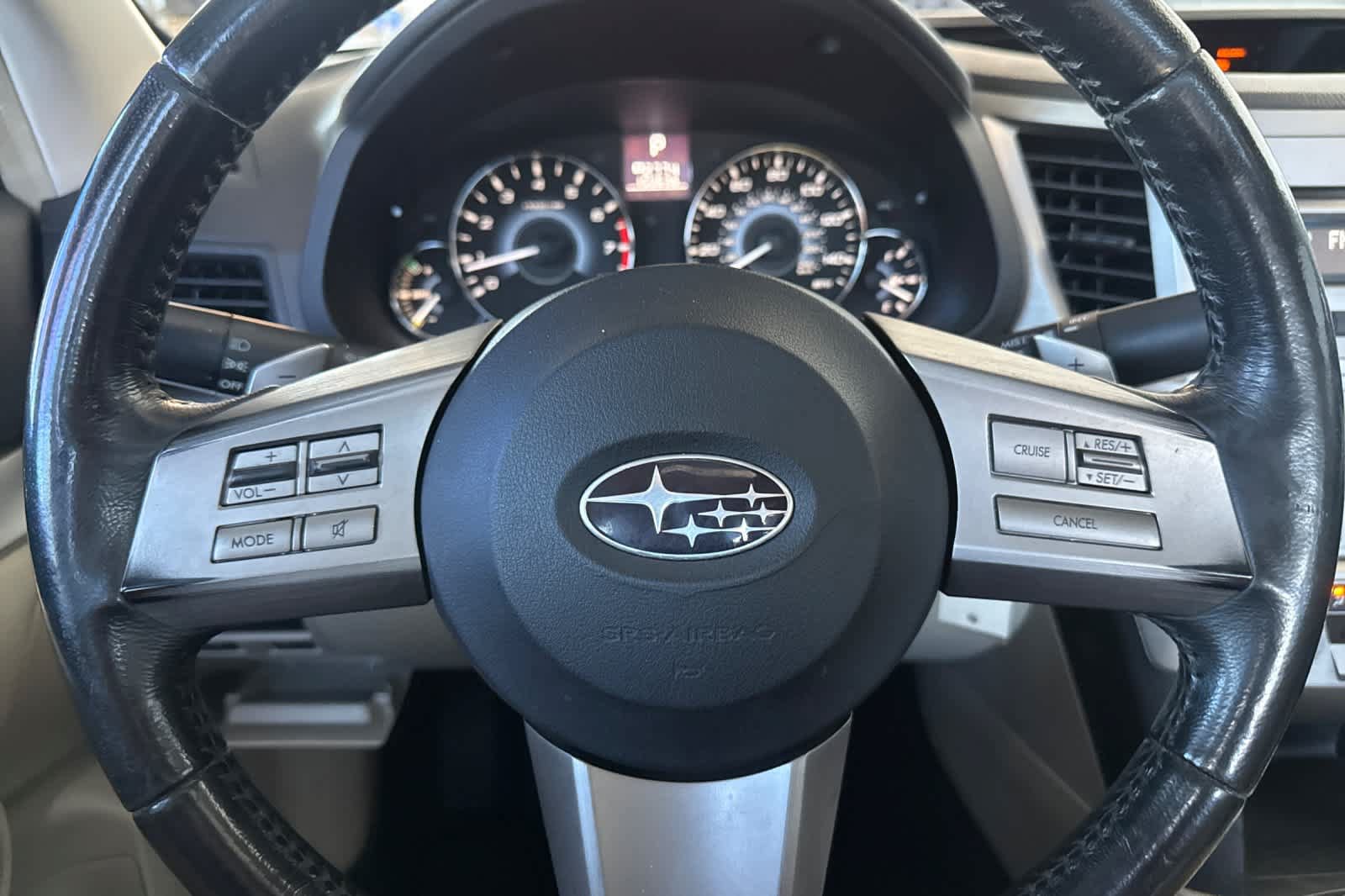 Used 2010 Subaru Legacy 2.5i Premium AWD/4WD image 23