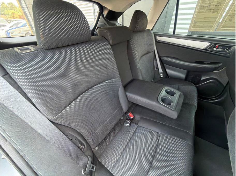 Used 2019 Subaru Outback 2.5i Premium AWD/4WD image 23