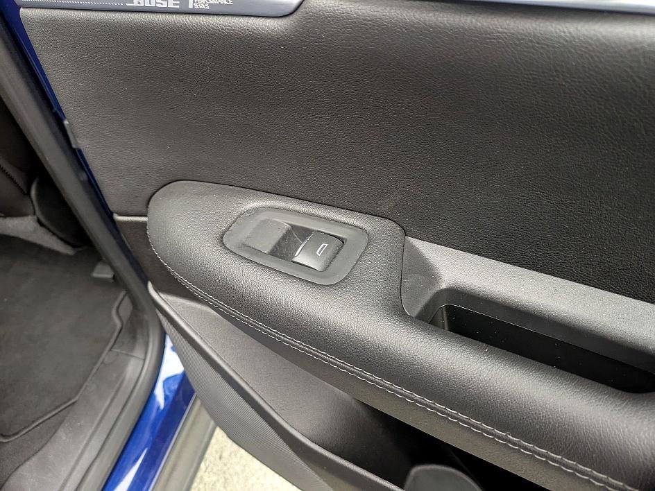 Certified 2025 Cadillac XT5 Premium Luxury image 33