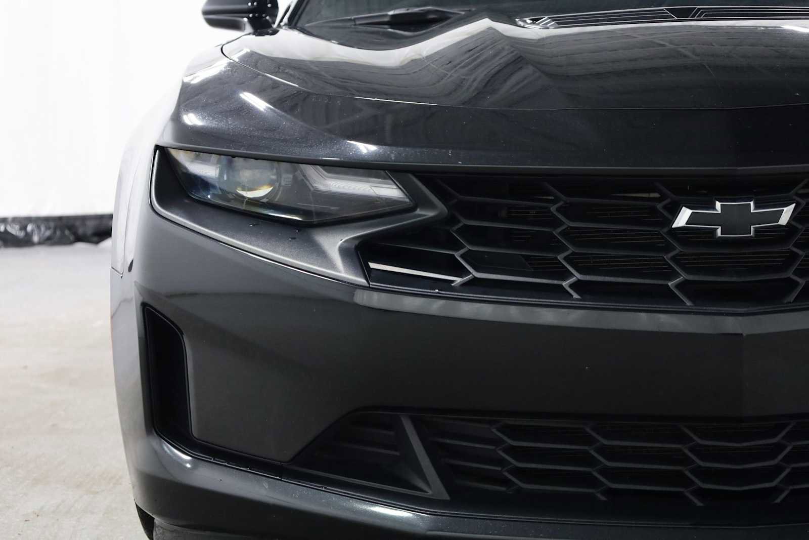 Used 2023 Chevrolet Camaro LT w/ Technology Package image 15