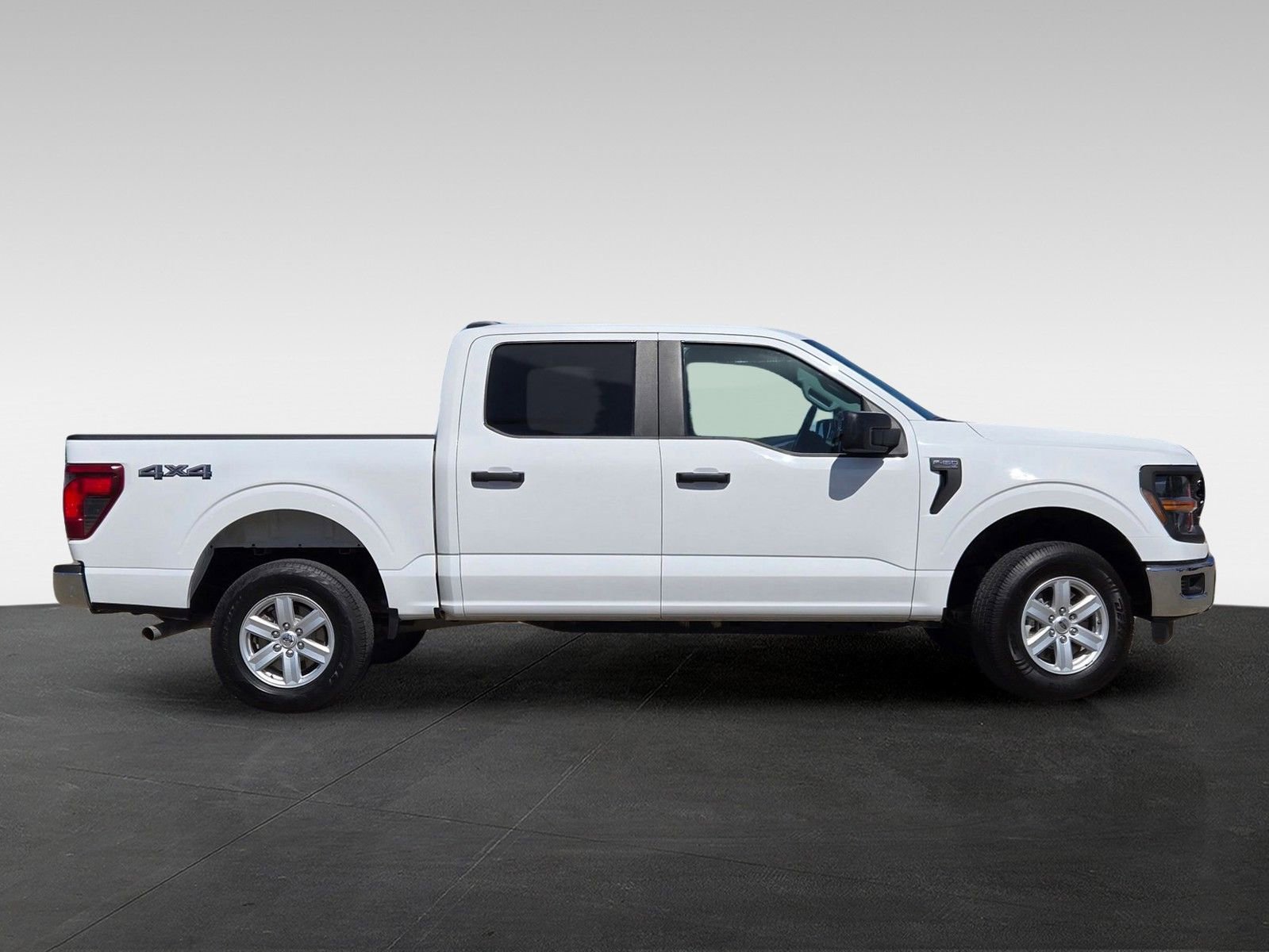 Used 2024 Ford F150 XL w/ Equipment Group 103A High AWD/4WD image 3