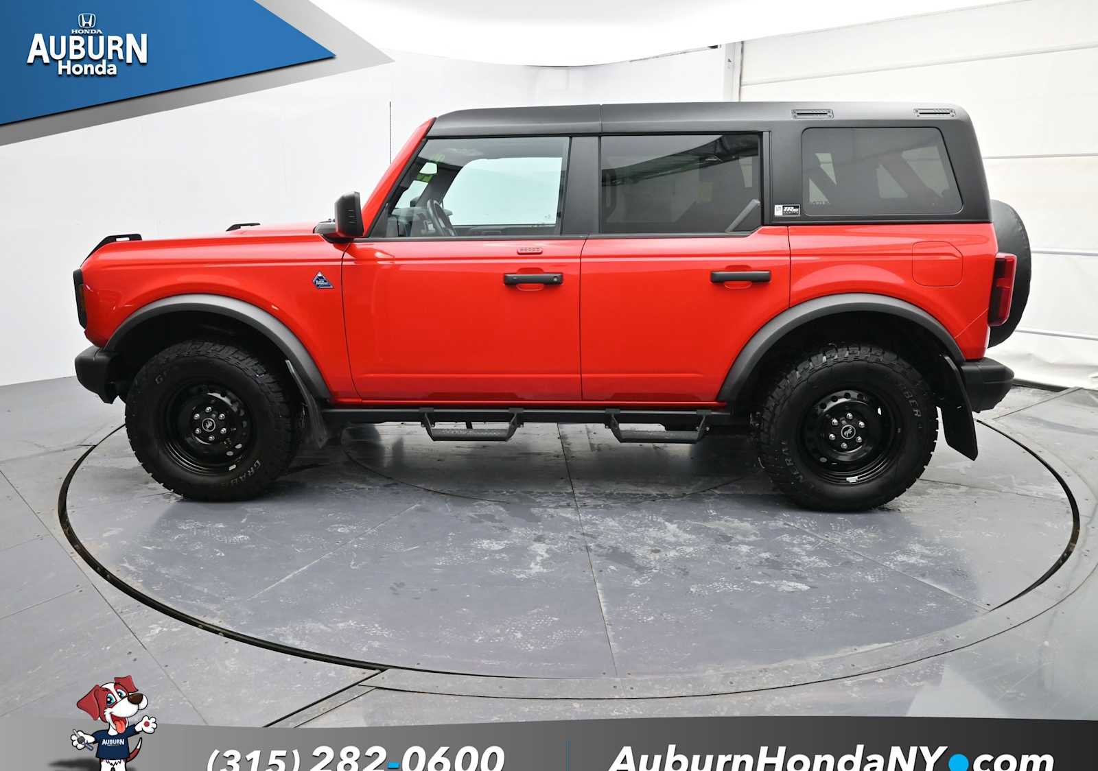 Used 2023 Ford Bronco Black Diamond image 15