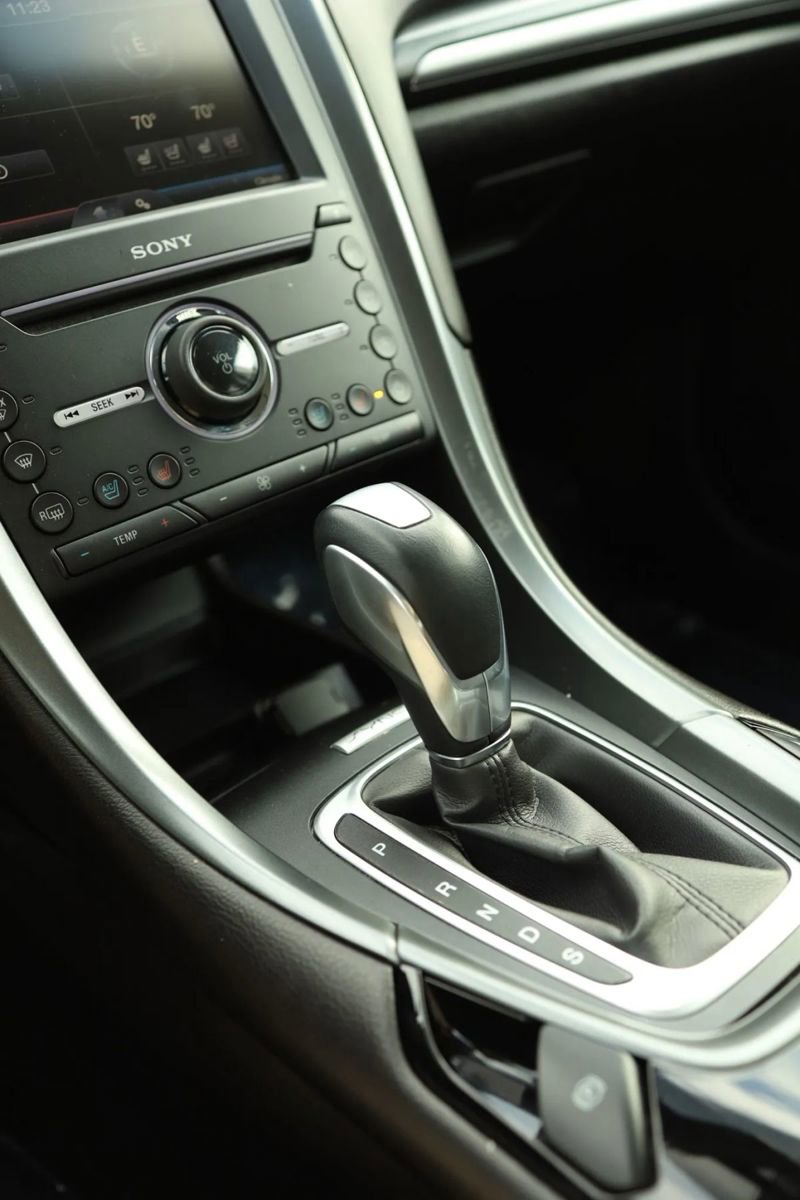 Used 2016 Ford Fusion Titanium image 28