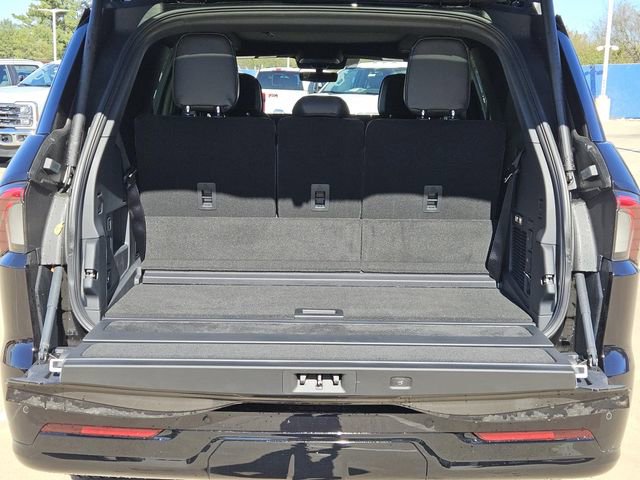 New 2025 Lincoln Navigator Reserve w/ Jet Appearance Package image 9