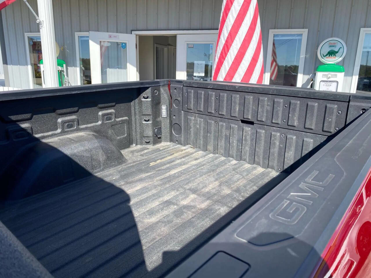 Used 2021 GMC Sierra 1500 AT4 image 35