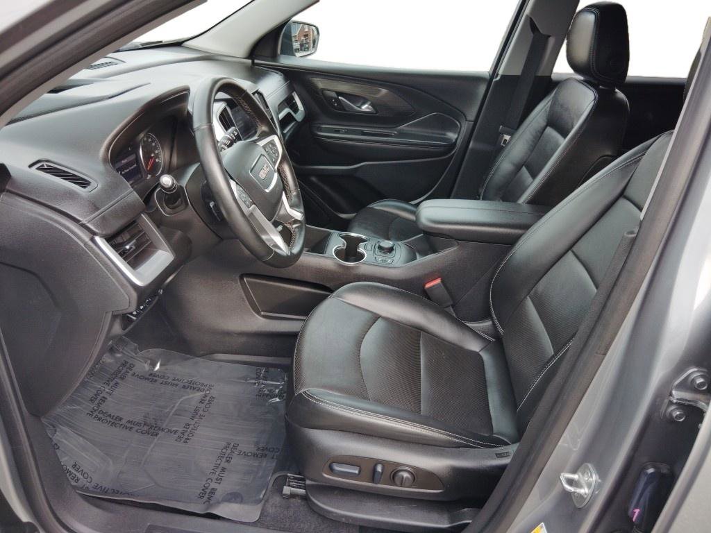 Used 2023 GMC Terrain SLT w/ Tech Package image 13
