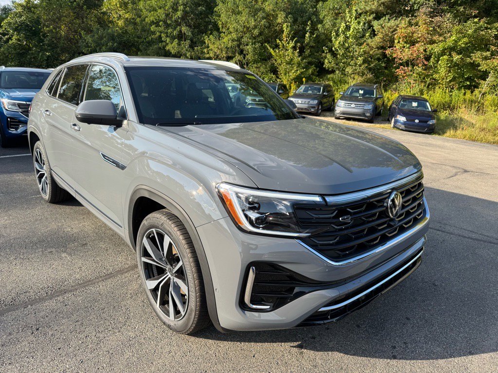 New 2026 Volkswagen Atlas Cross Sport SEL Premium R-Line image 1