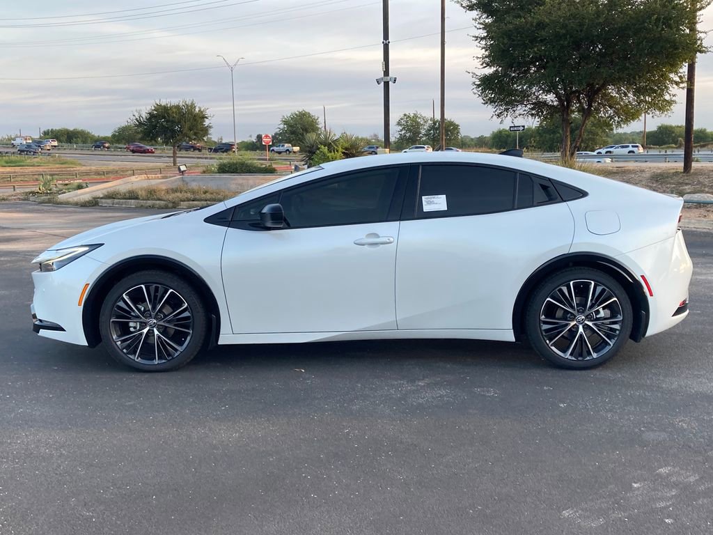 New 2026 Toyota Prius XLE image 8
