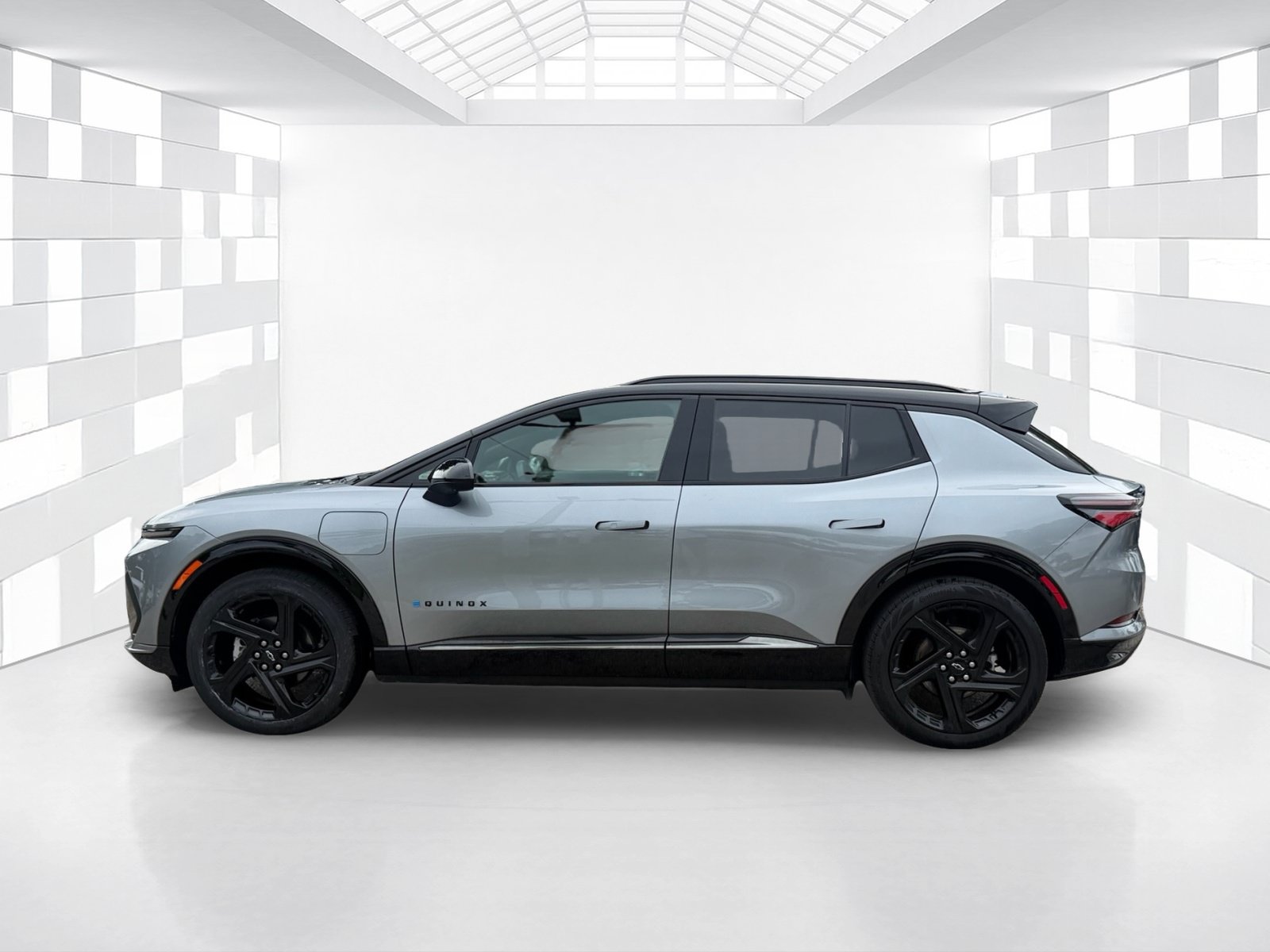 Used 2024 Chevrolet Equinox EV RS FWD image 4