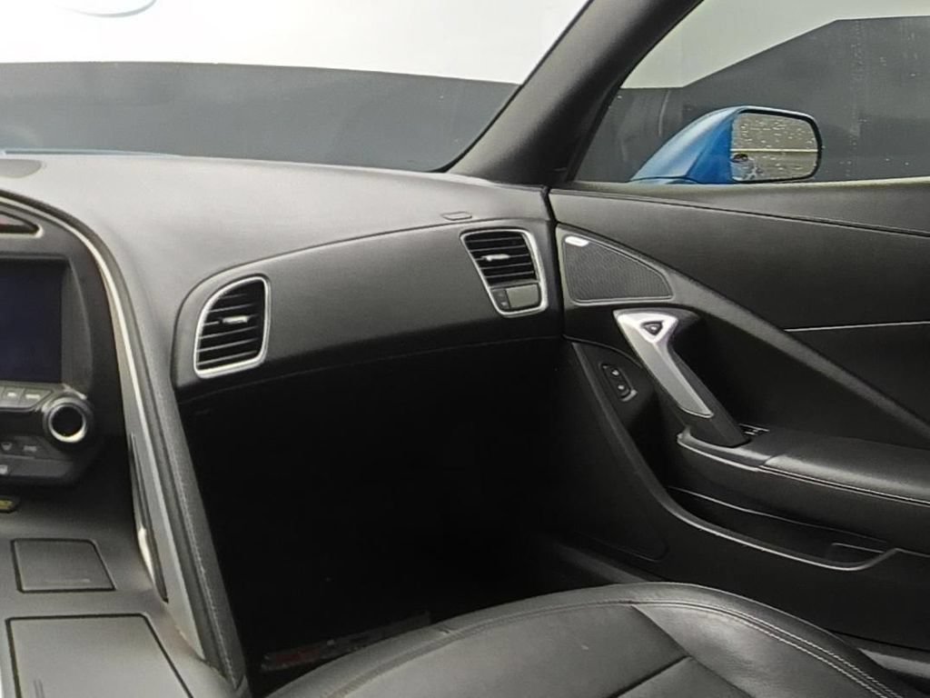 Used 2019 Chevrolet Corvette Z06 RWD image 15