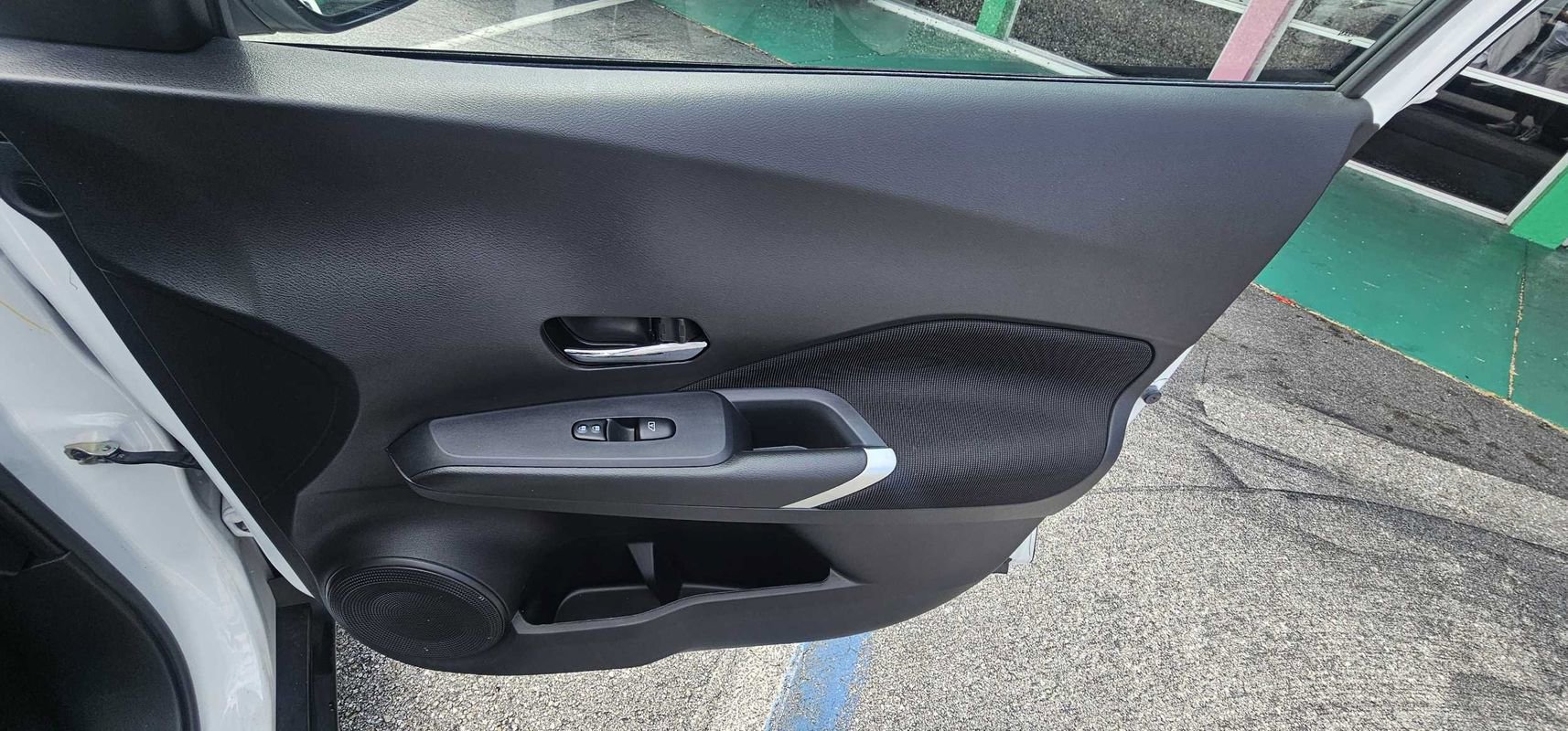 Used 2022 Nissan Kicks SV FWD image 23