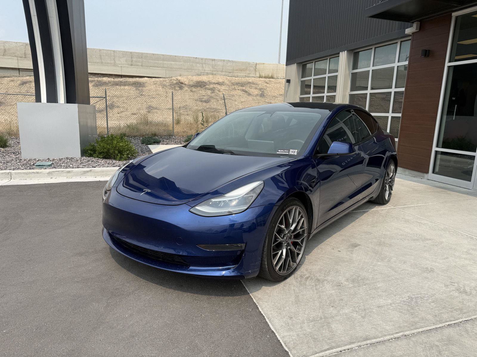 Used 2021 Tesla Model 3 Performance AWD/4WD image 4