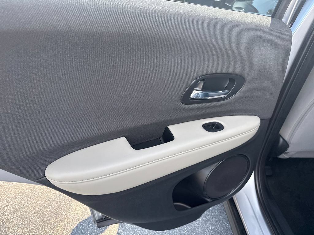 Certified 2022 Honda HR-V LX image 16