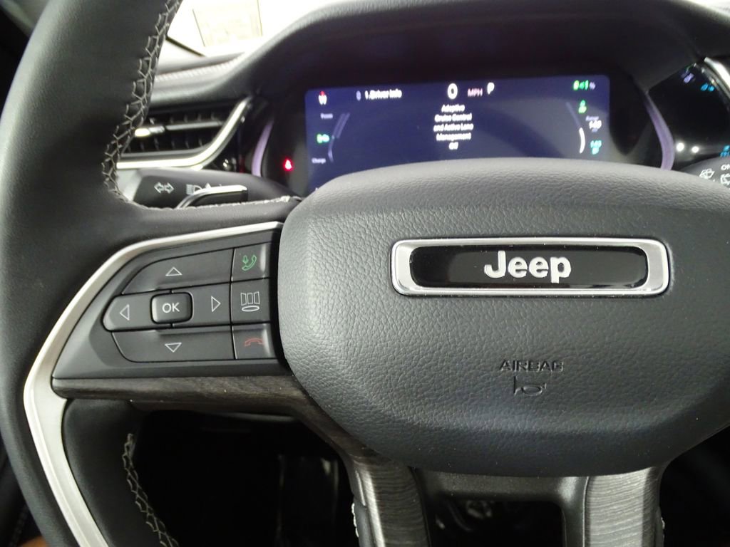 Used 2023 Jeep Grand Cherokee 4WD 4xe image 28