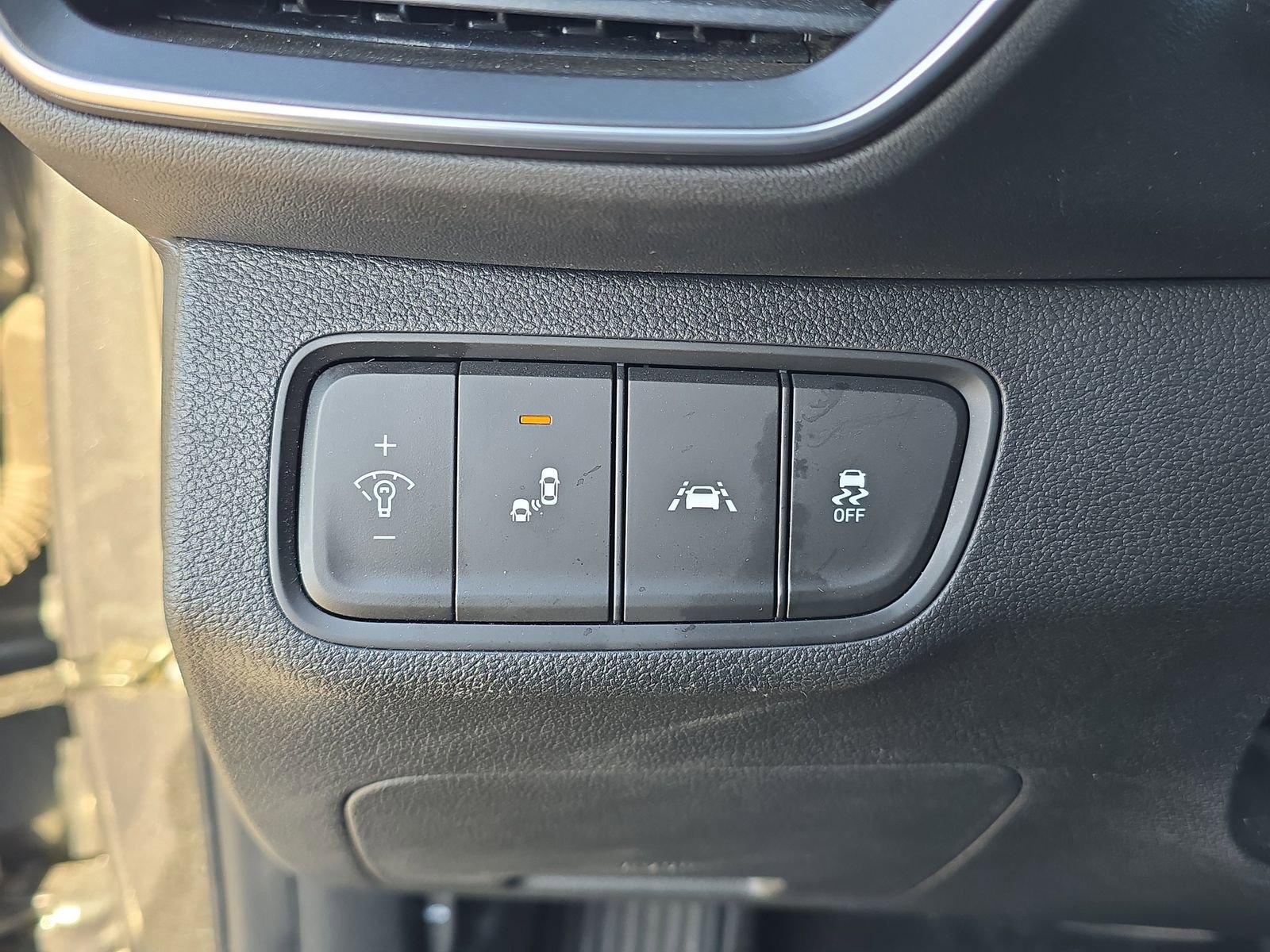 Used 2020 Hyundai Santa Fe SEL image 21