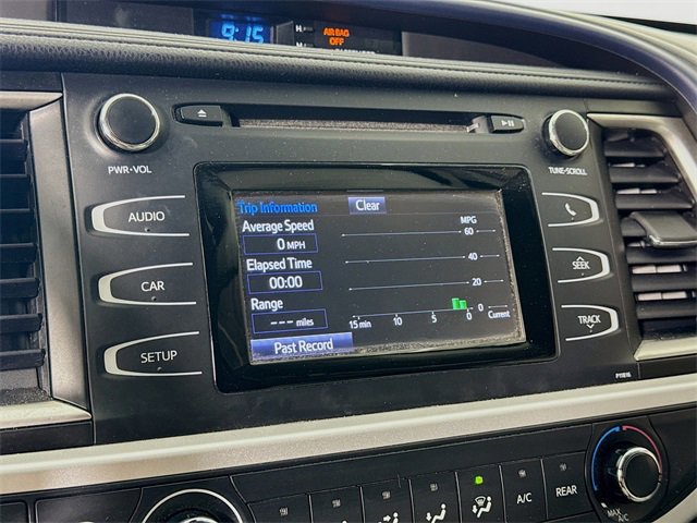 Certified 2019 Toyota Highlander LE image 14