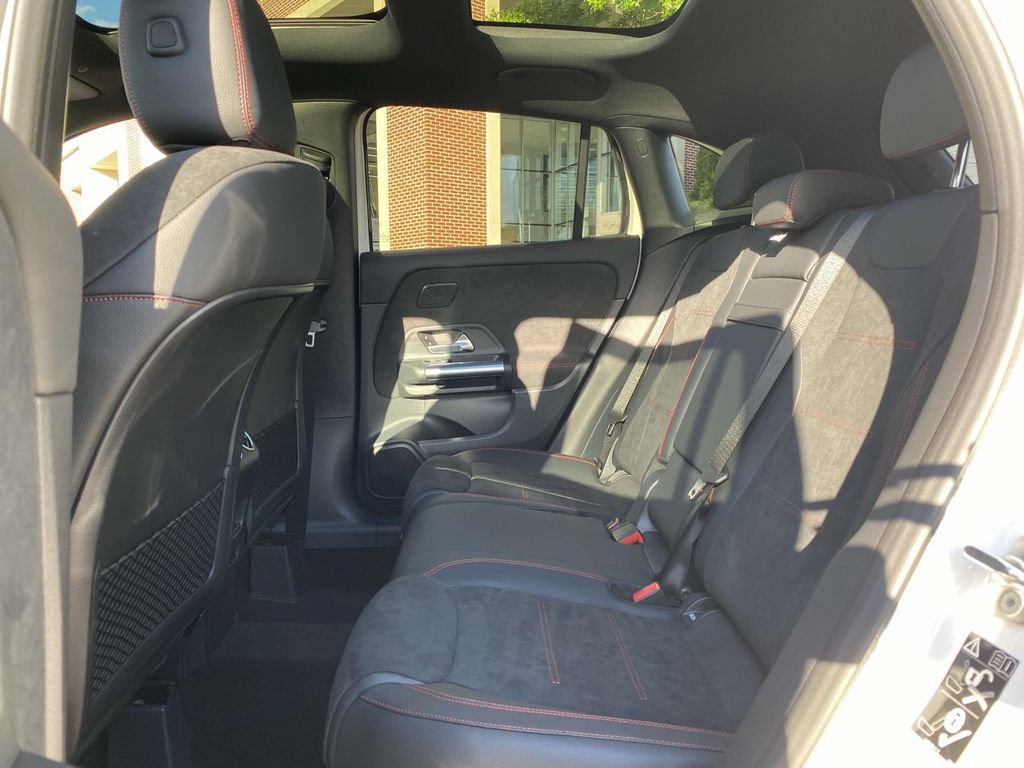 Certified 2025 Mercedes-Benz GLA 250 image 18