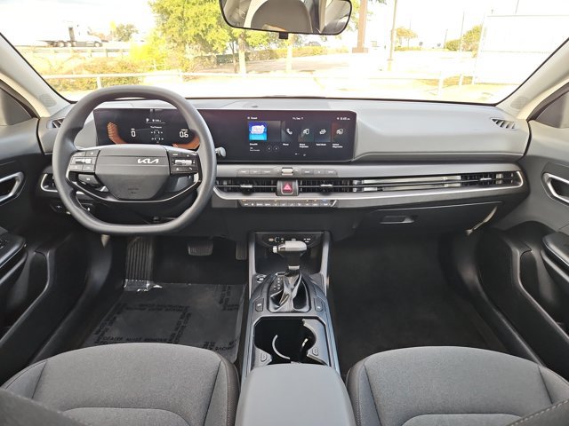 Used 2025 Kia K4 FWD image 17