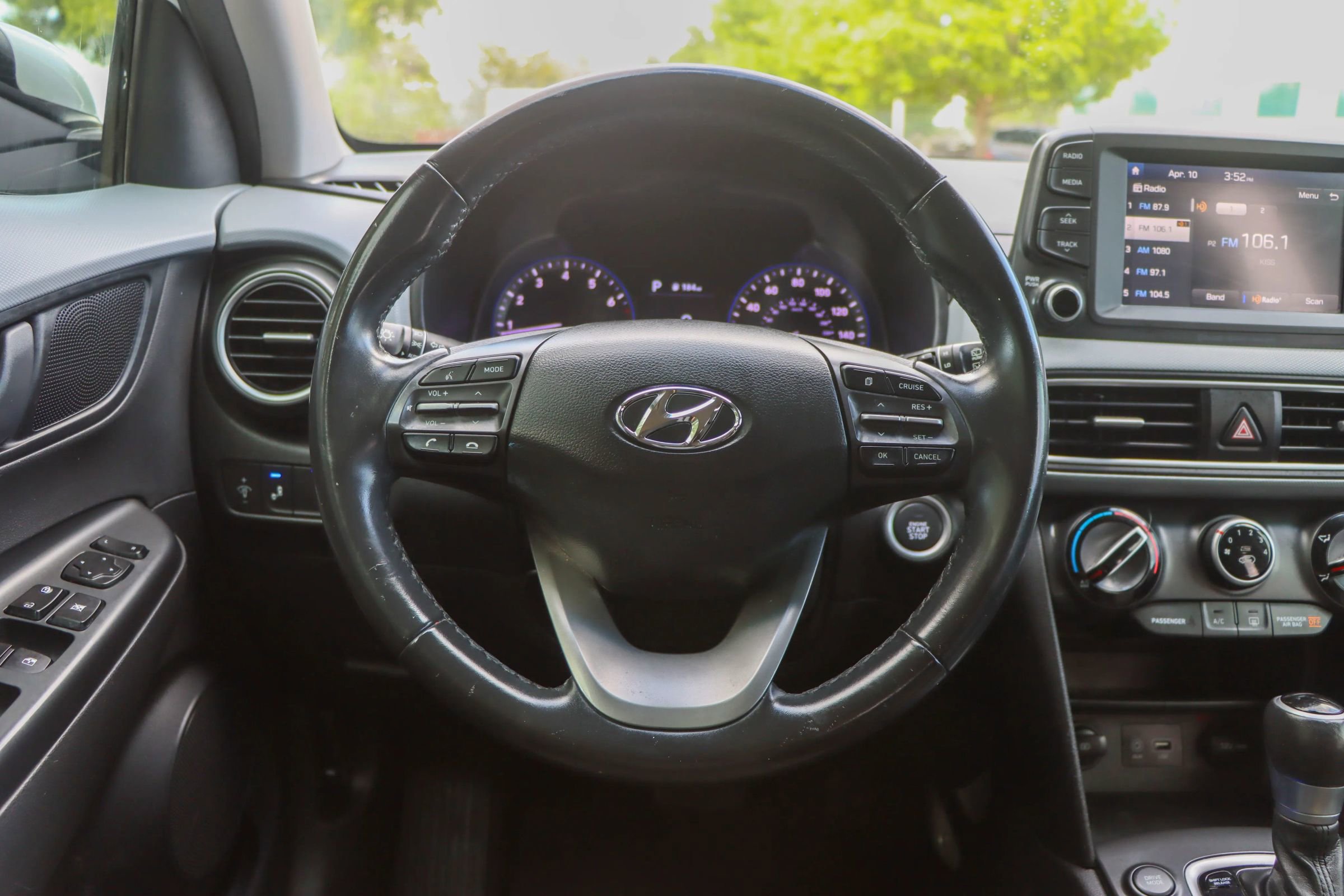 Used 2020 Hyundai Kona SEL FWD image 24