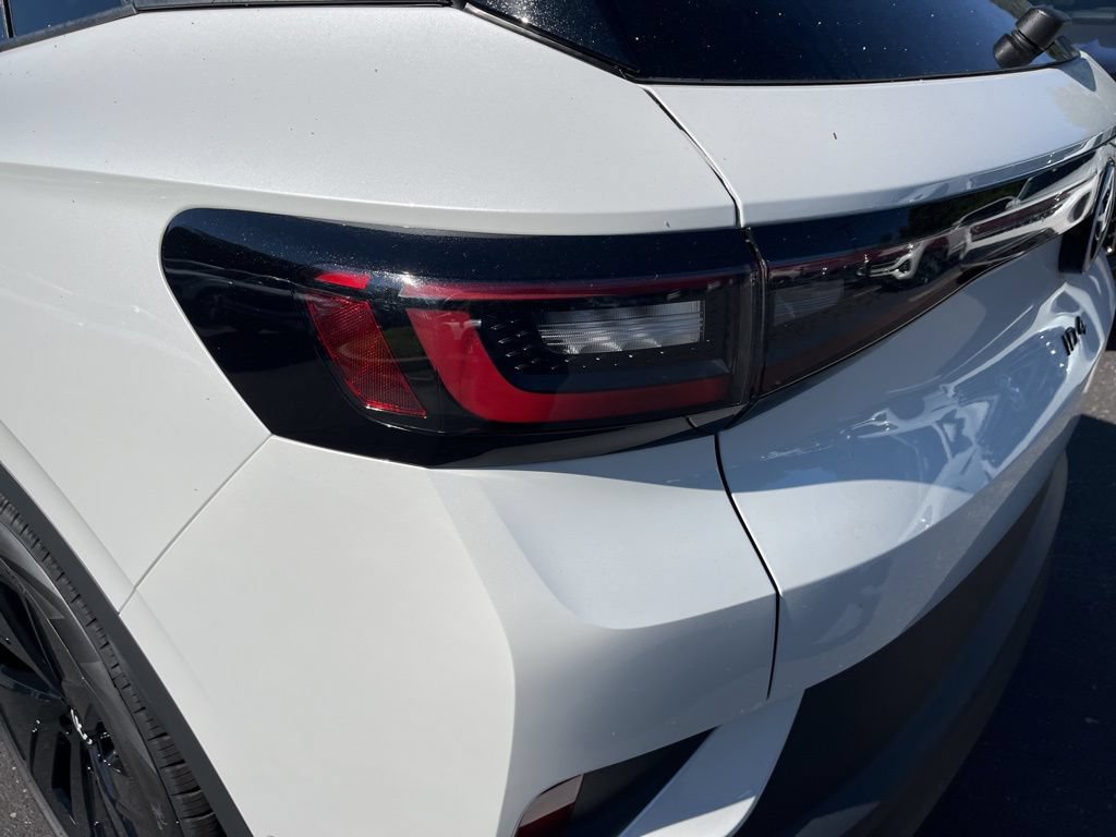 New 2025 Volkswagen ID.4 Pro S RWD image 13