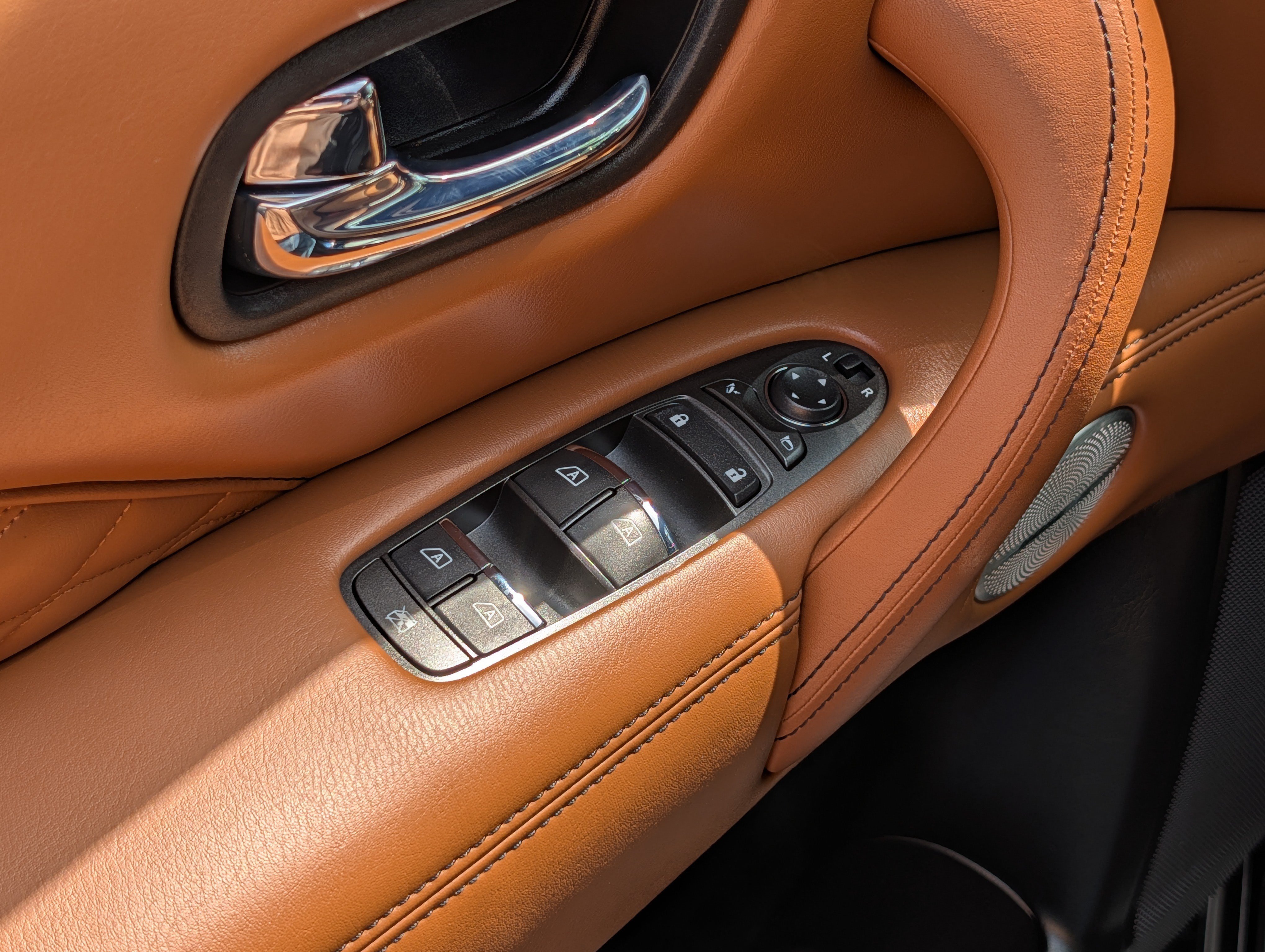 Certified 2024 INFINITI QX80 Sensory AWD/4WD image 19