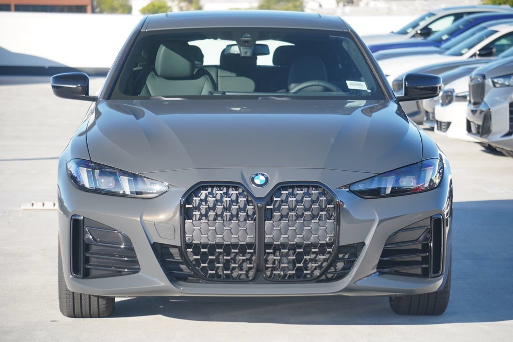 Used 2026 BMW 430i xDrive w/ M Sport Package AWD/4WD image 2