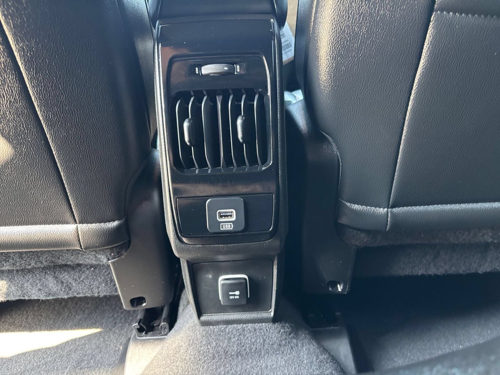 Used 2025 Jeep Compass Trailhawk AWD/4WD image 21