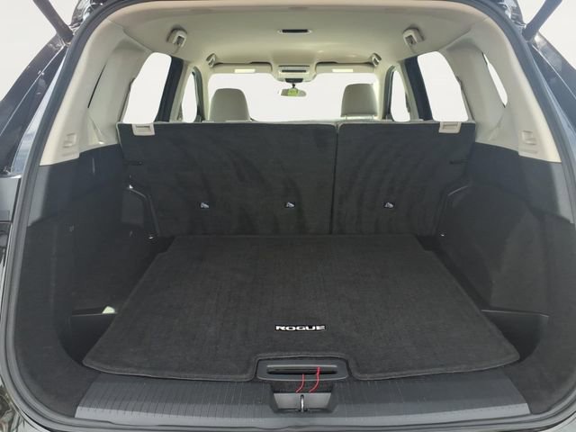Used 2025 Nissan Rogue SV image 21
