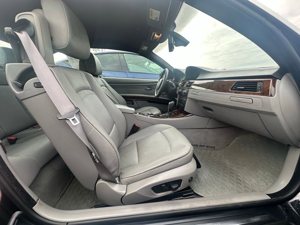 Used 2009 BMW 328i Convertible image 35