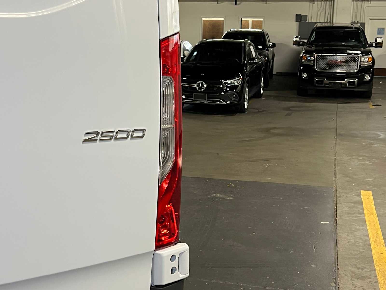 Used 2025 Mercedes-Benz Sprinter 2500 image 15
