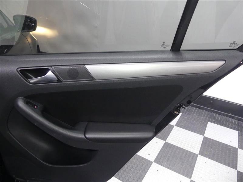 Used 2016 Volkswagen Jetta Sport image 23