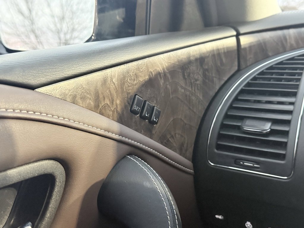 Used 2024 INFINITI QX80 Premium Select w/ Cargo Package image 51