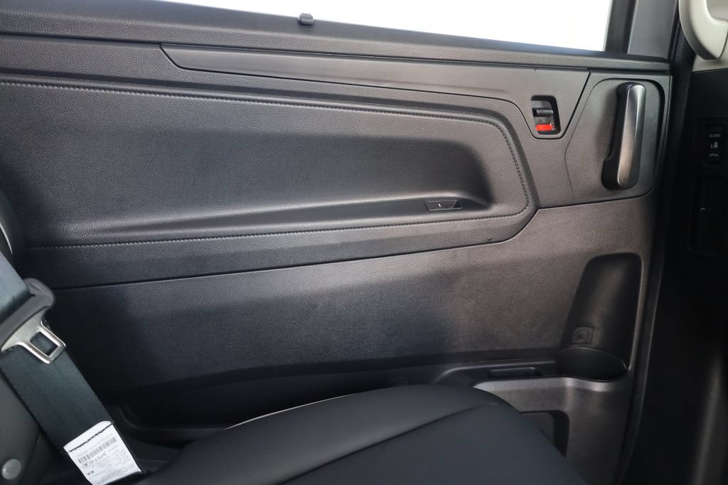 New 2026 Honda Odyssey Touring image 33
