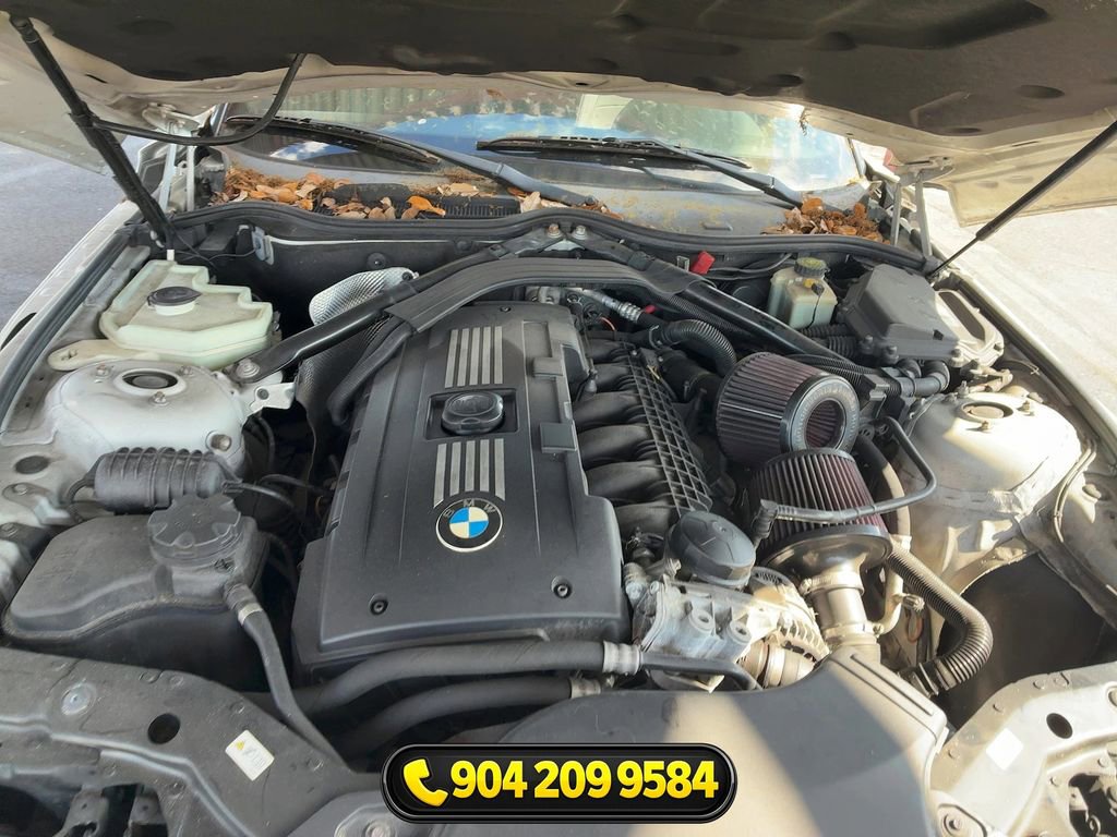 Used 2011 BMW Z4 sDrive35is image 26