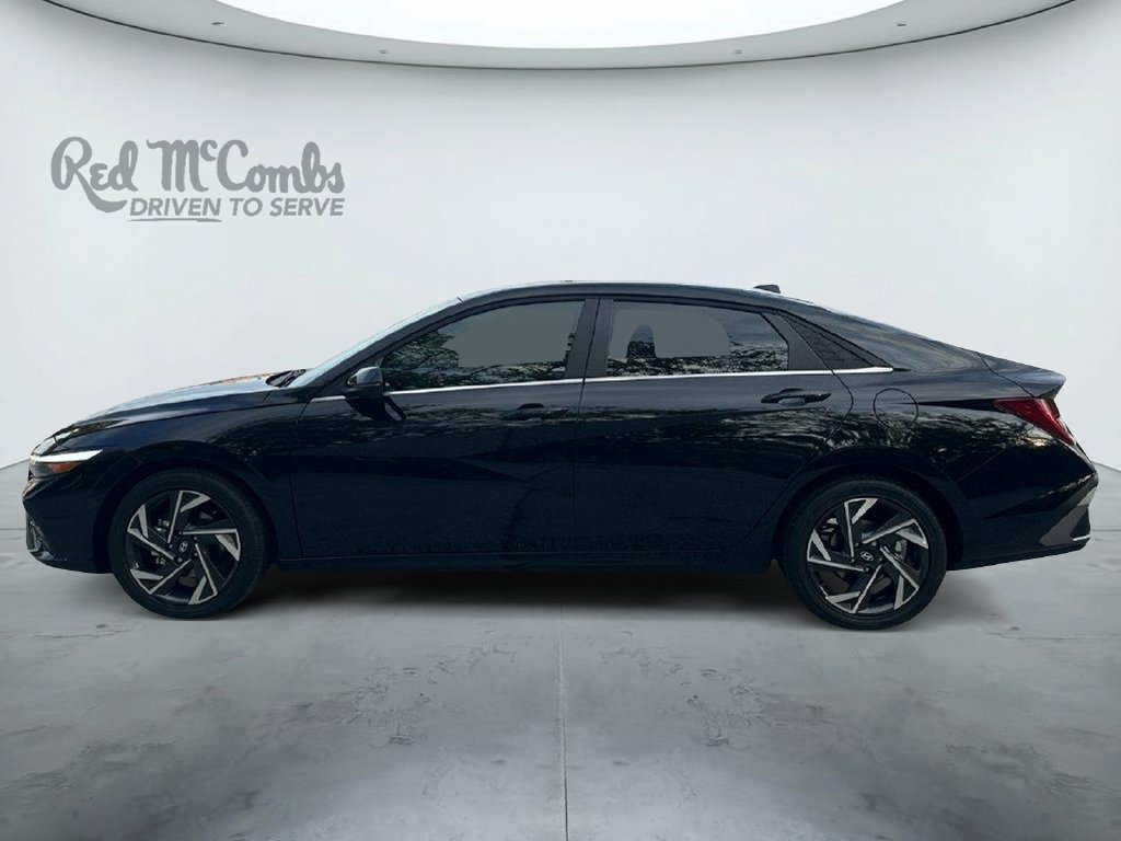 New 2026 Hyundai Elantra Limited FWD image 8