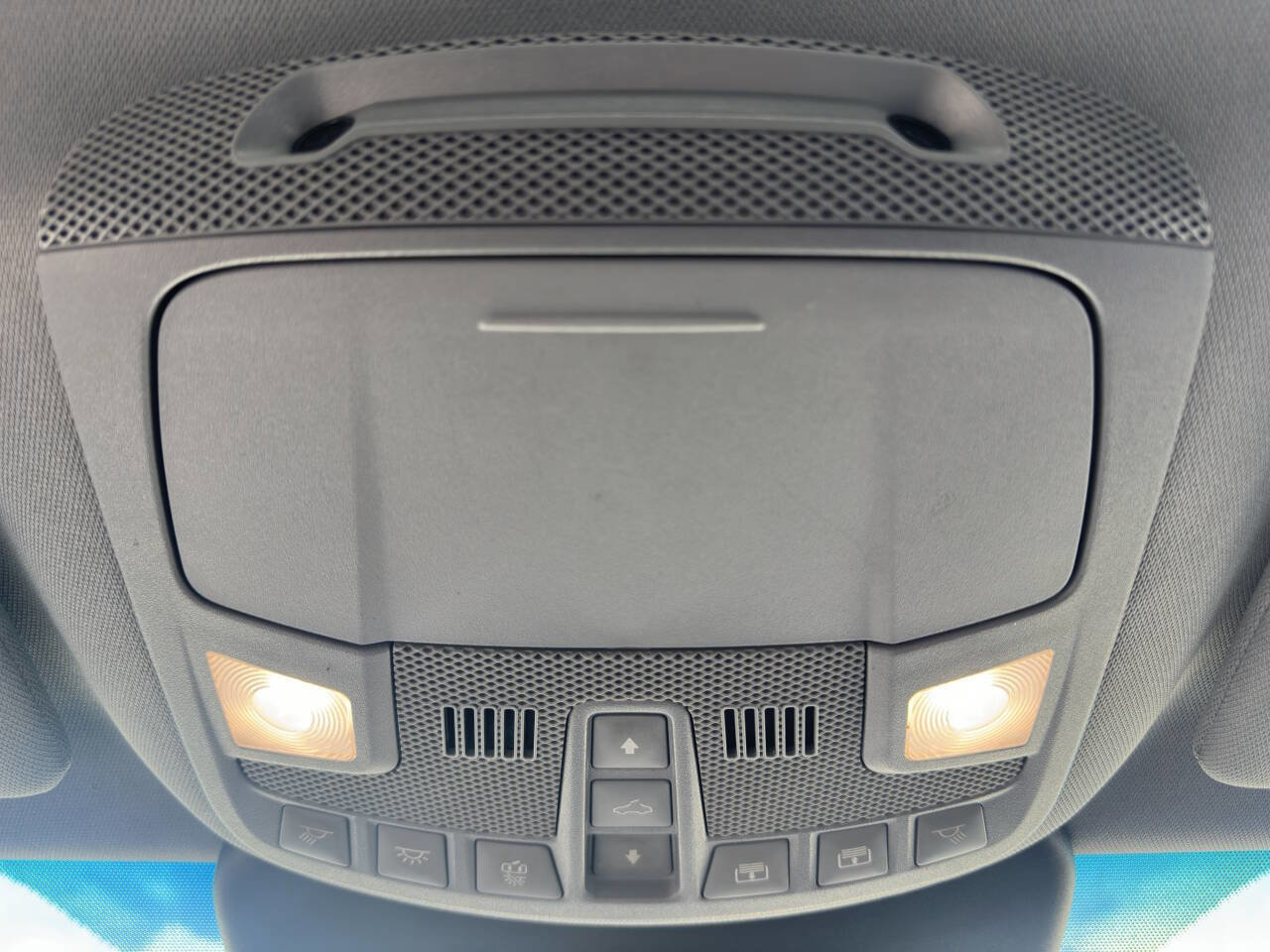 Used 2019 Lincoln Nautilus Reserve image 25