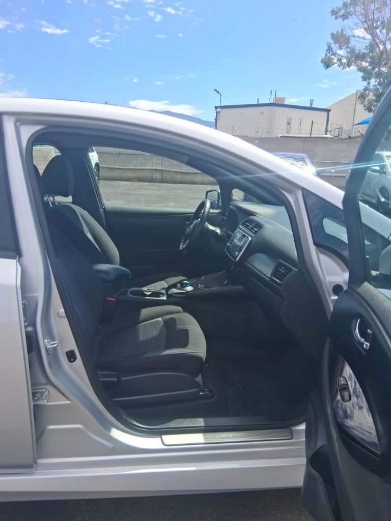 Used 2025 Nissan Leaf SV Plus w/ Protection Package FWD image 11