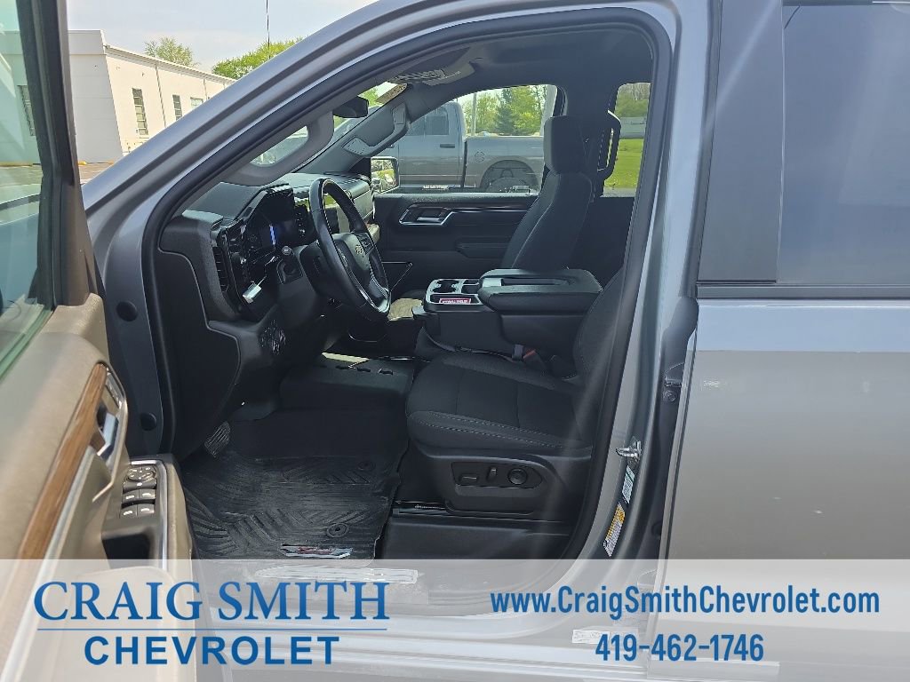 Used 2024 Chevrolet Silverado 1500 LT w/ Convenience Package II AWD/4WD image 10