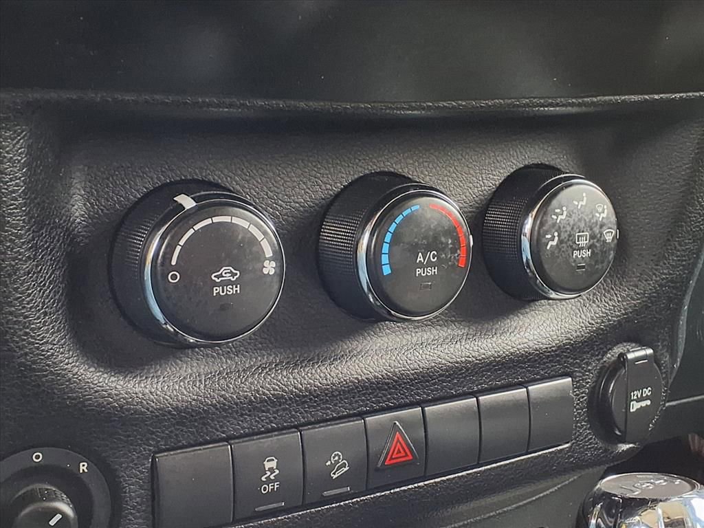 Used 2011 Jeep Wrangler Unlimited Sport image 23