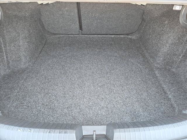 Used 2024 Volkswagen Jetta SE FWD image 6